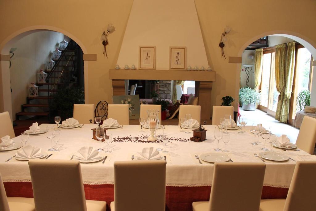 Hotel Calvi-Ristorante Mainor Vittorio Veneto Exteriör bild